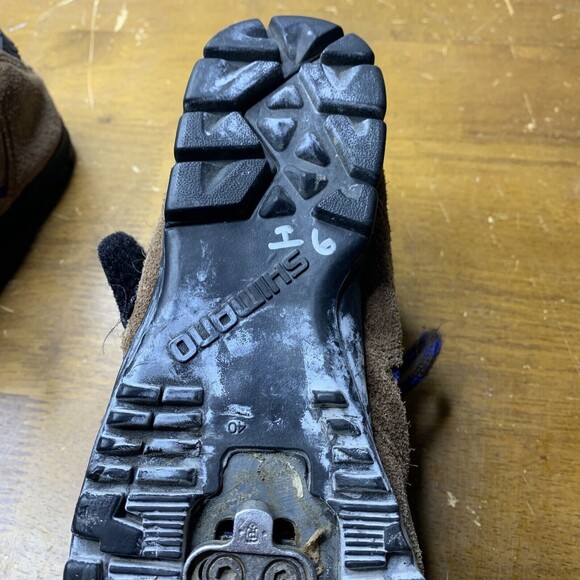 Shimano SH-M055 Mountain Bike Cycling Shoes Size 40 US Size 9 - Picture 10 of 11